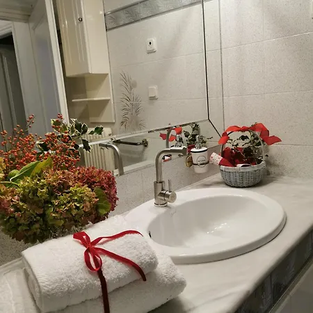 Spring Harmony Pigi Lägenhet